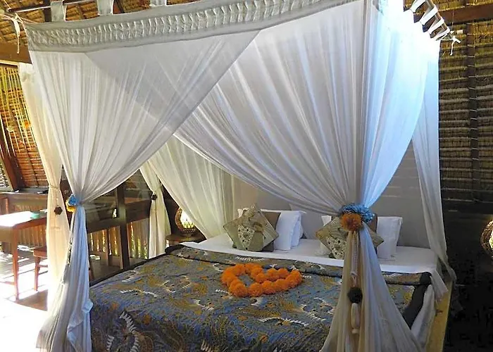 Cili Emas Oceanside Bali 3*