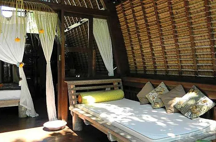 リゾート Cili Emas Oceanside Bali 3*