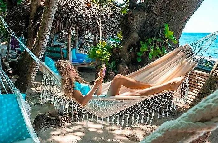 Cili Emas Oceanside Bali リゾート テジャクラ
