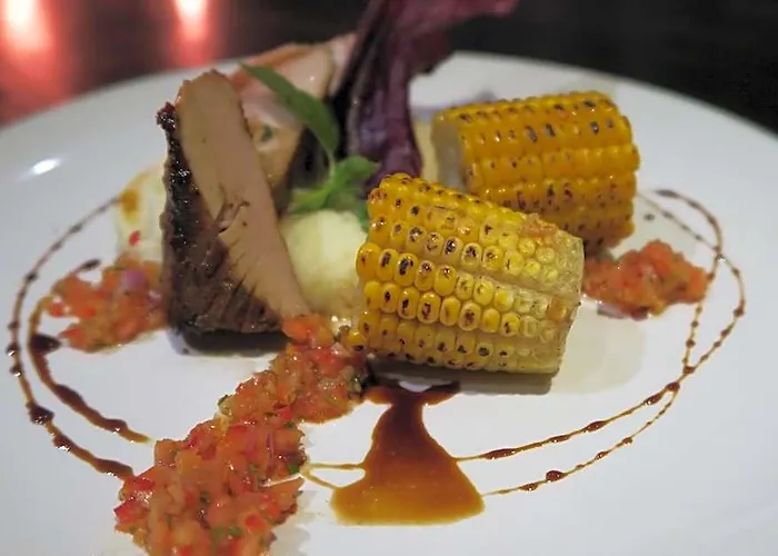 Cili Emas Oceanside Bali 3* テジャクラ